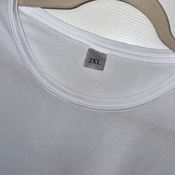 Classic White Men's T-Shirt 2xl NWOT - Picture 2 of 6